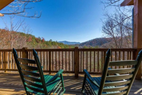 Relaxing 3BR w Amazing VIEWS! Hot Tub Pool Table FREE Attraction Tickets
